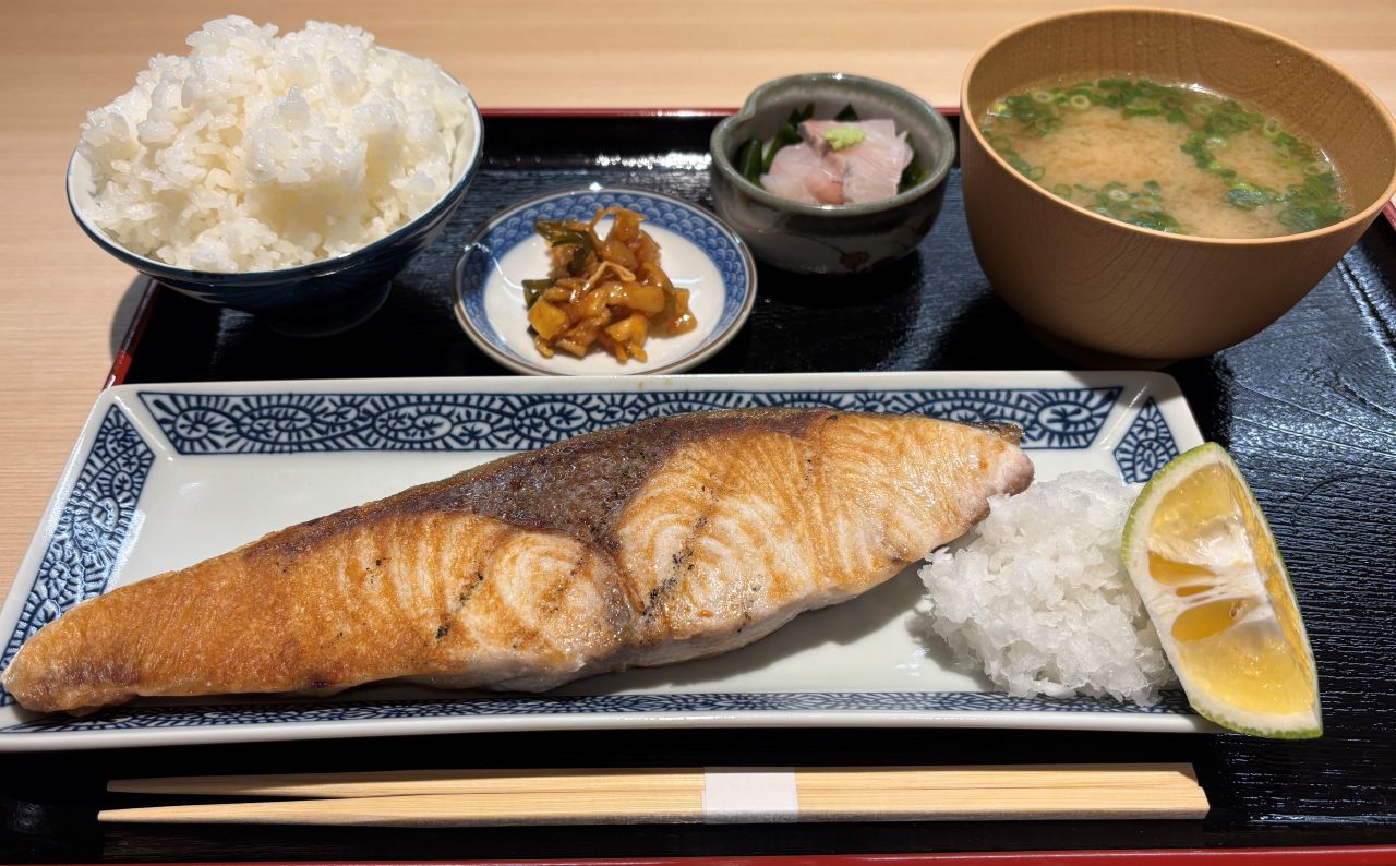 野々市の和食ランチ かののかのブリ塩焼き定食